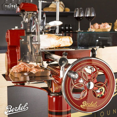 VOLANO B2 RED + Free Teknica knife set