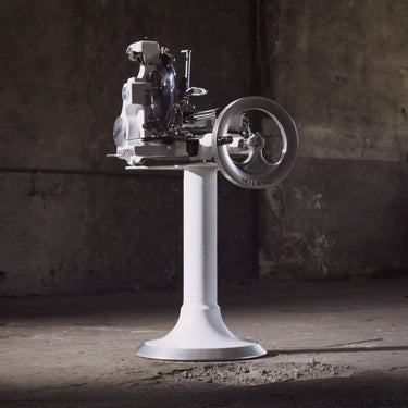 Berkel Volano B114X with pedestal - €14,500