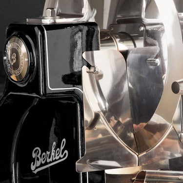 Berkel Volano B3 with pedestal - Black